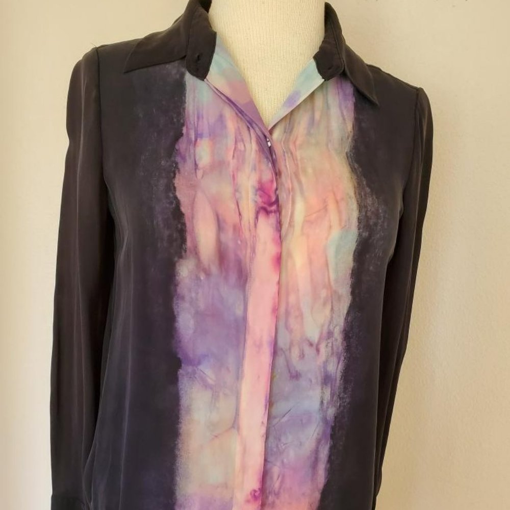 NEW Vince Silk Blouse painted medium large 8 10 slim fit black white purple pink